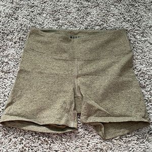 Nobull 4in Plush Heather Short